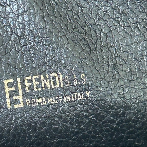 Fendi Vintage Black Leather Crossbody Bag - Picture 11 of 16
